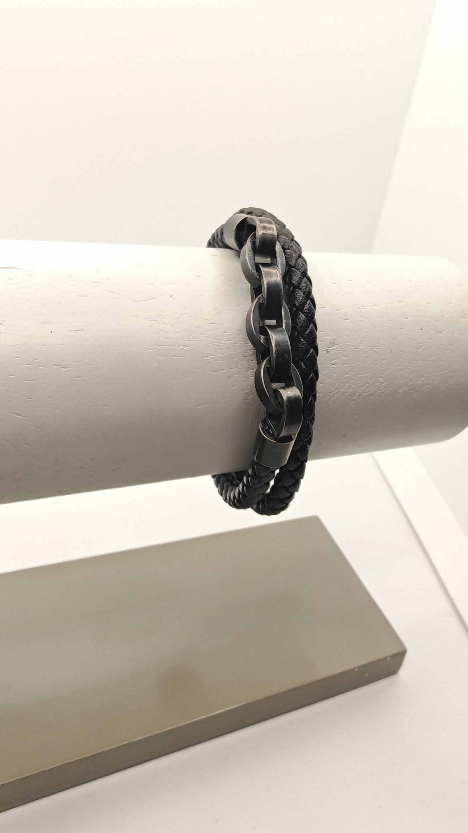 Black Retro Geometric Leather Titanium Steel Knitting Polishing Men's Bangle Men Cord & Leather Bracelets